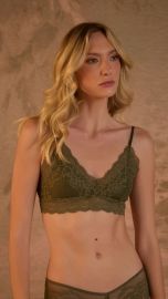 Top Monique renda Chantilly (Verde Cidreira)
